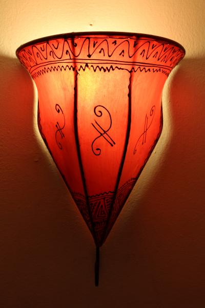 Orientalische Leder-Wandlampe Samira Rot