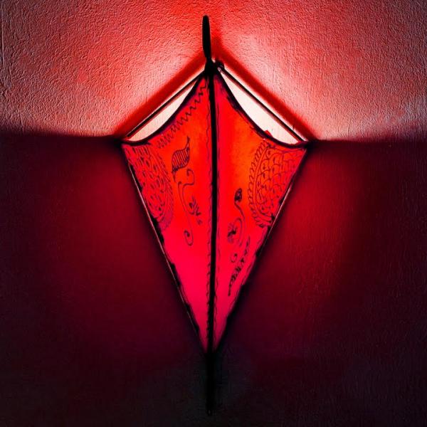 Orientalische Leder-Wandlampe Sara Rot